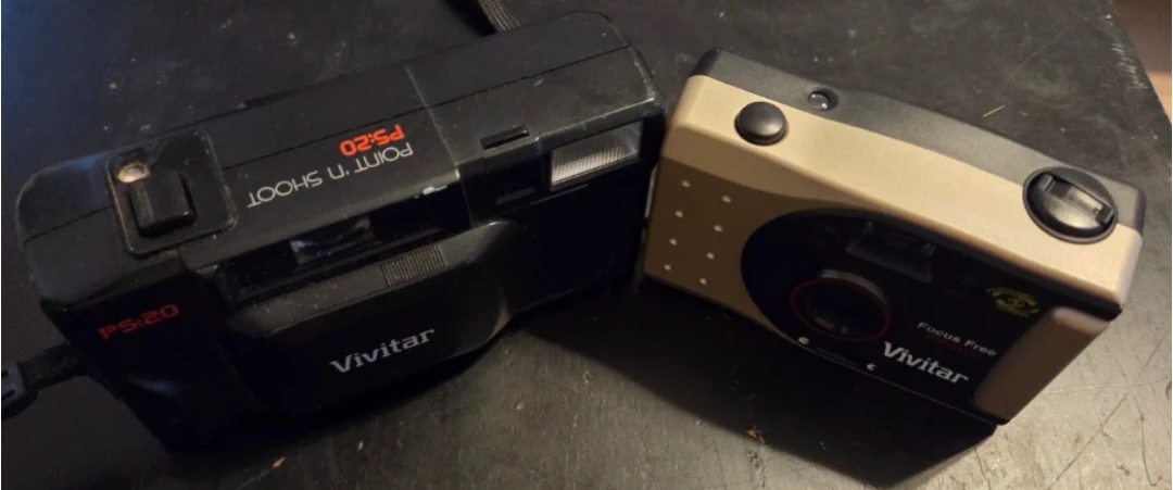 2 Vivitar Point & Shoot 35mm Film Cameras - photo 4
