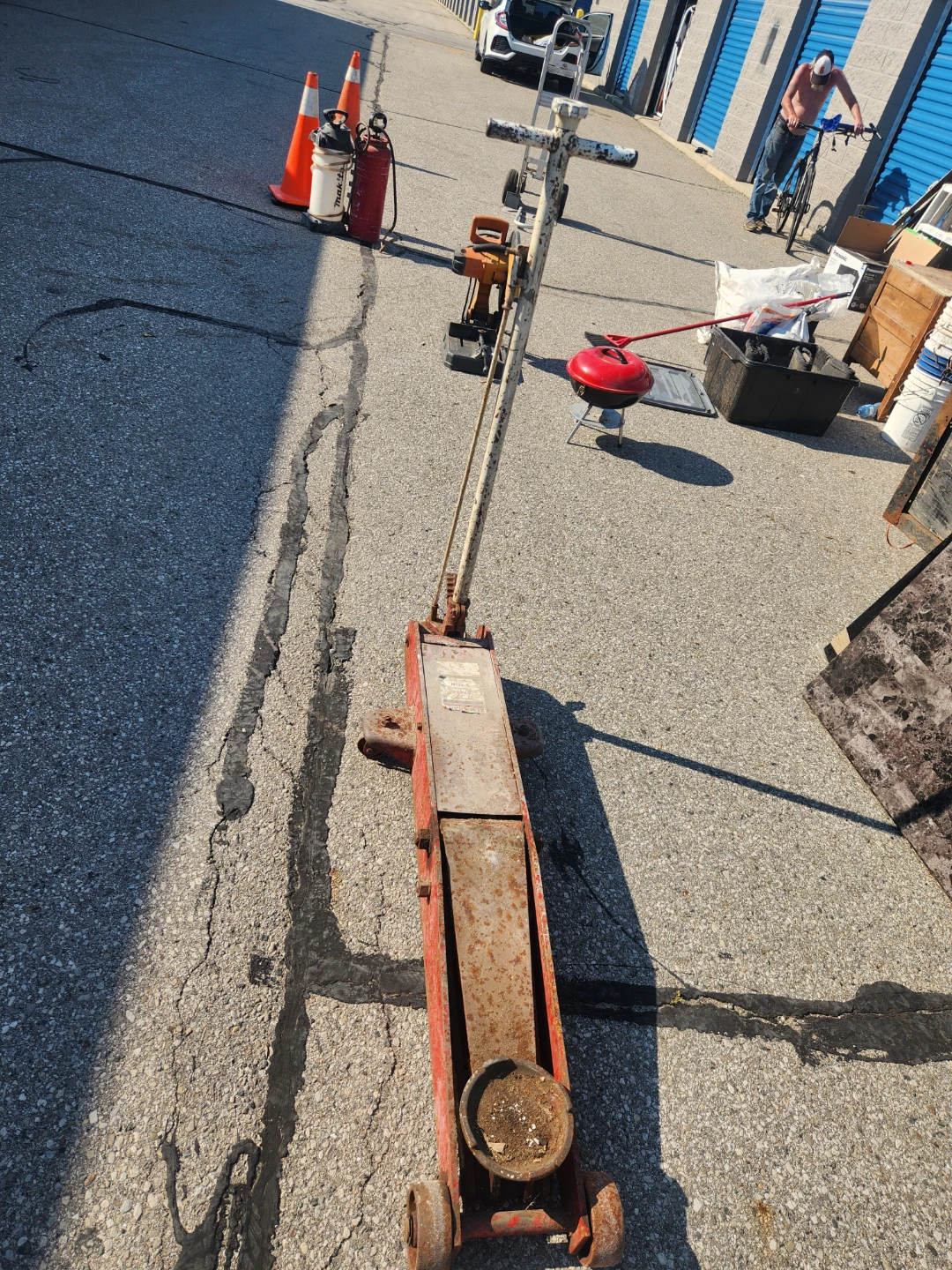 Blackhawk 5 Ton Hydraulic Floor Jack - photo 2