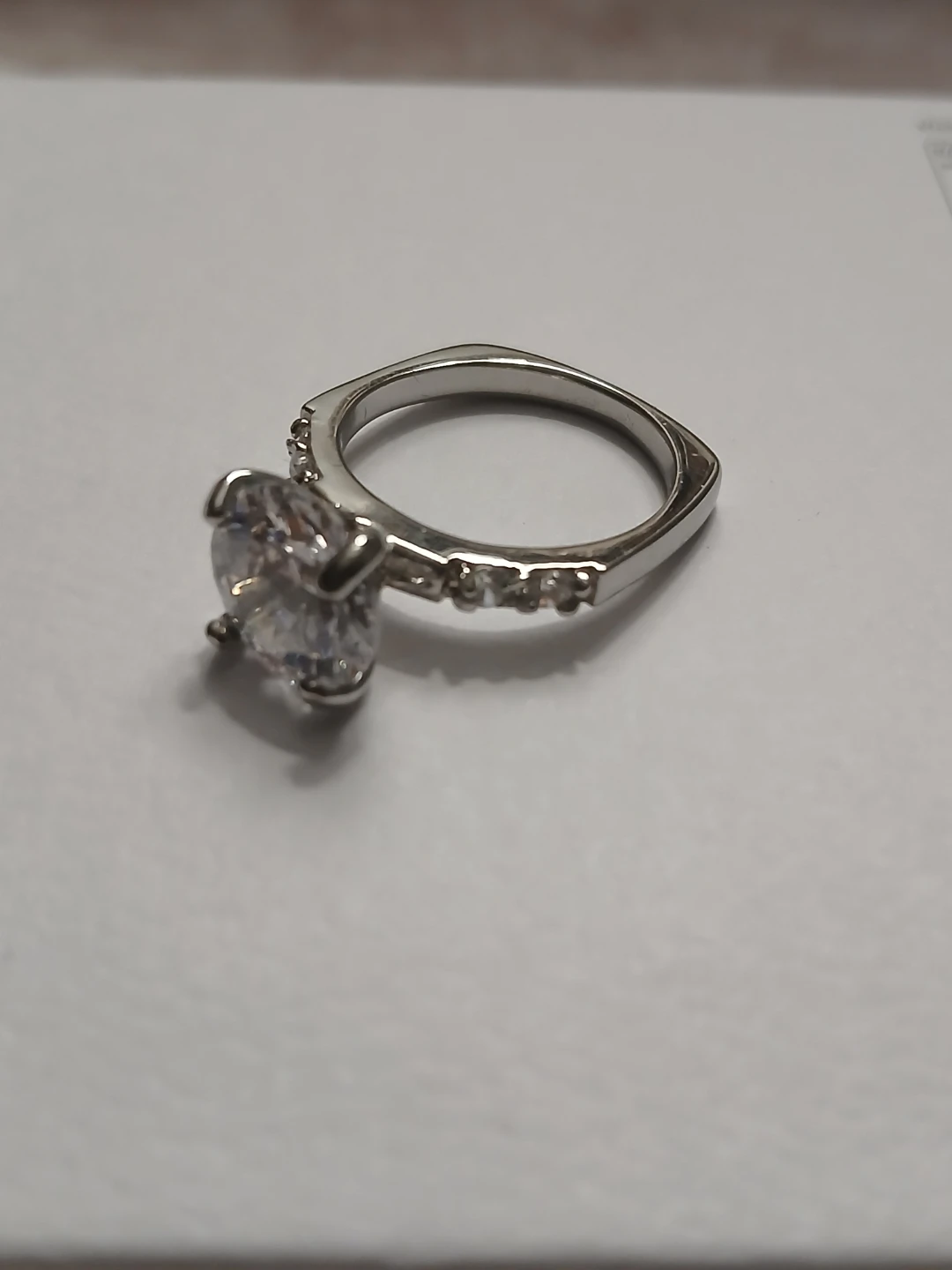 Sparkly beautiful Ring