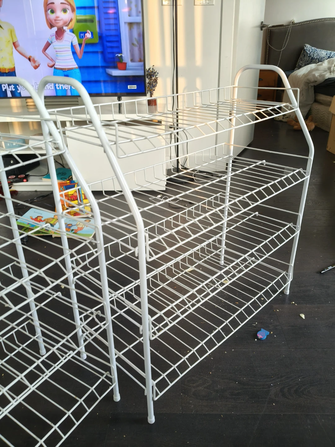 White Wire Multi-Tiered Shelving Unit. - photo 4