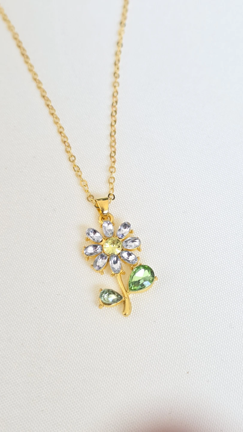 Daisy Flower Necklace and Earring Set - photo 2