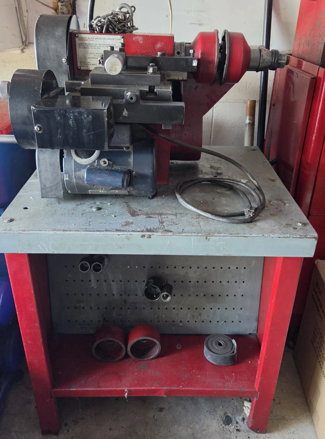 Accu Industries Model 7700 Brake Lathe