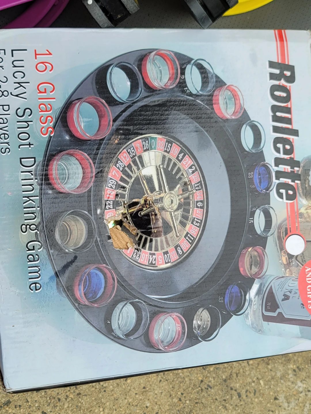 Roulette Lucky Shot Drinking Game with 16 Glasses