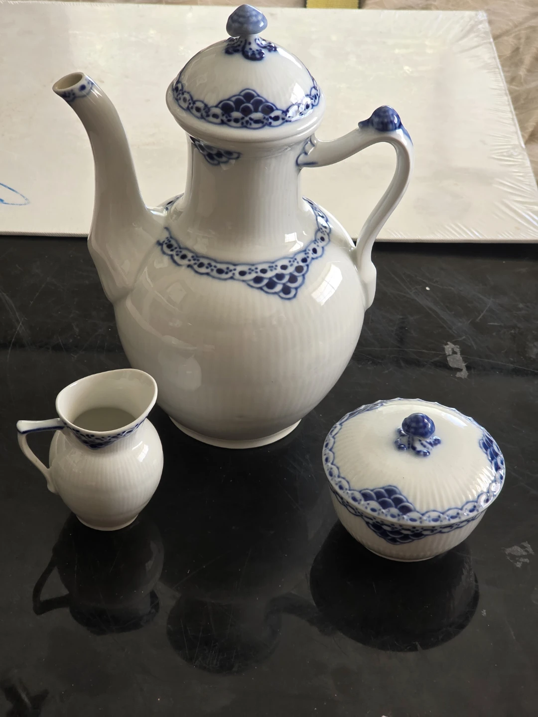 Royal Copenhagen Porcelain Coffee Pot Set Blue Fluted Rex