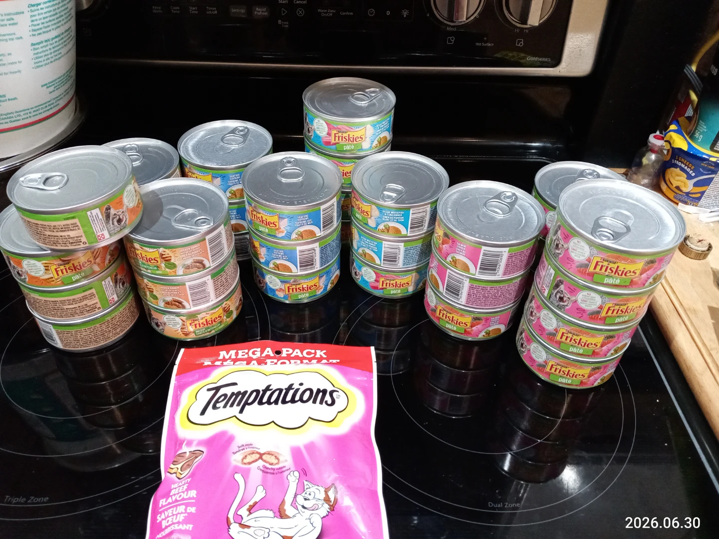 Friskies Pate Cat Food  33 Fresh Cans