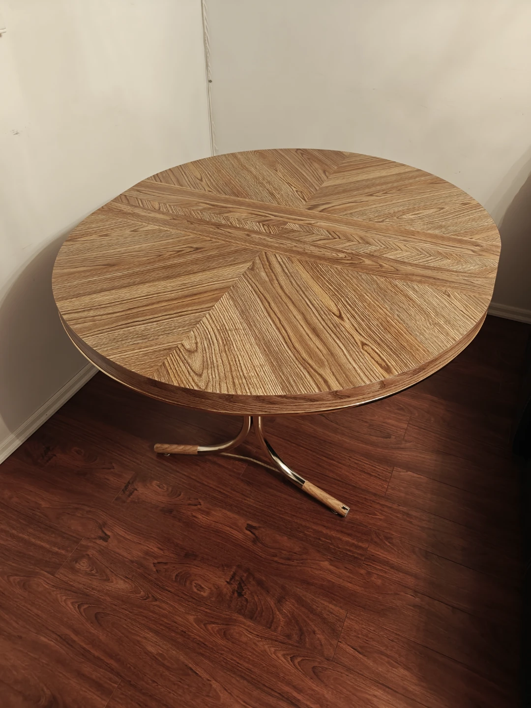 Oval Shaped Dining table set with 4  Height adjustable chairs - photo 2