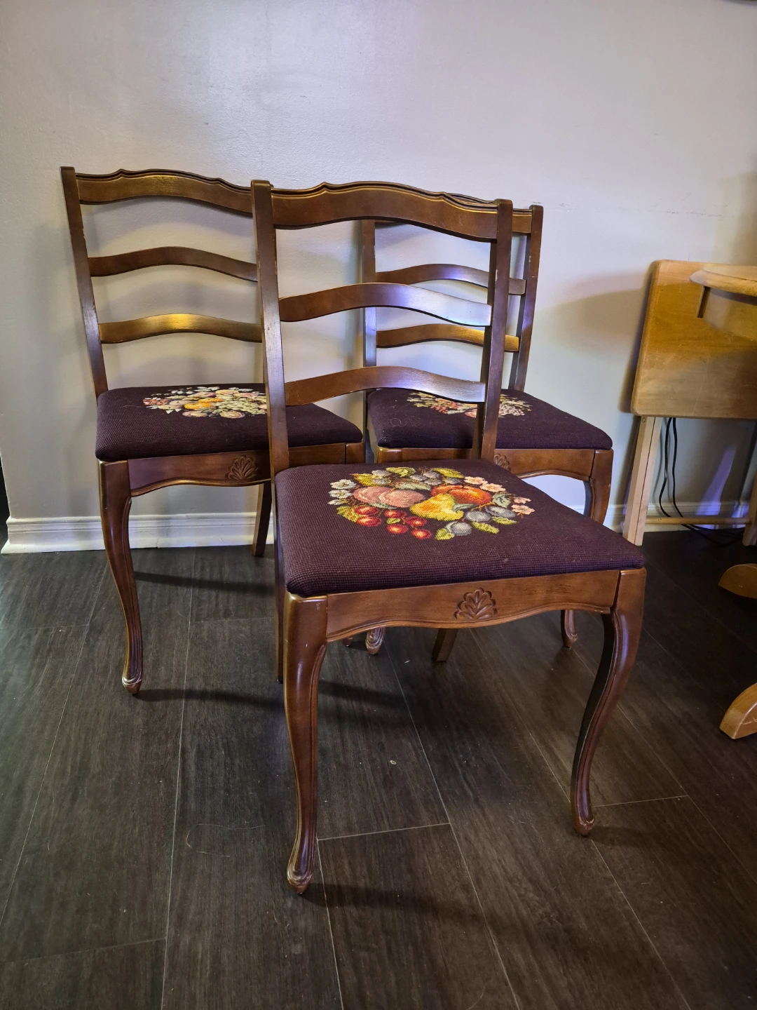 Set of Vintage Wooden Embroidered Chairs - photo 4