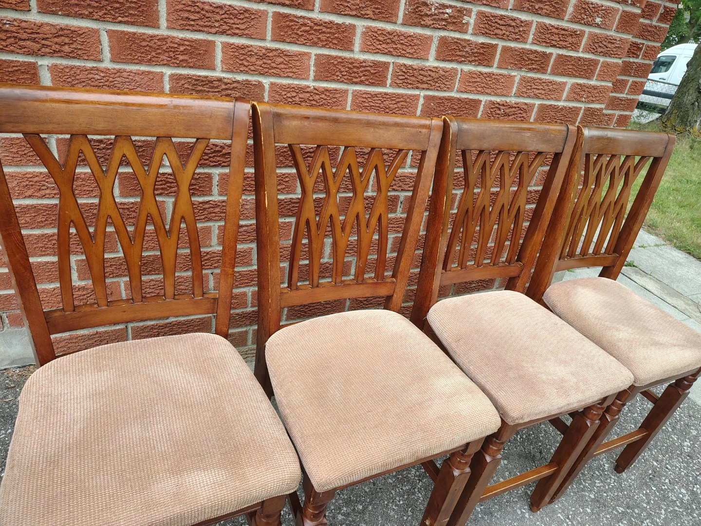 Set of 4 Wooden Chairs with Upholstered Seats - photo 3
