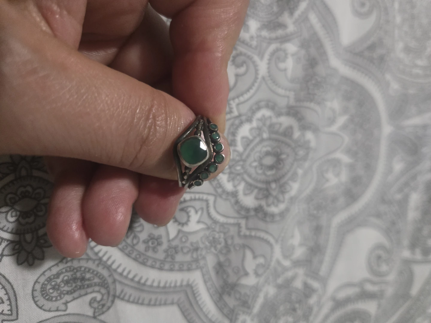 Silver 925 ring with natural emerald stones - photo 2