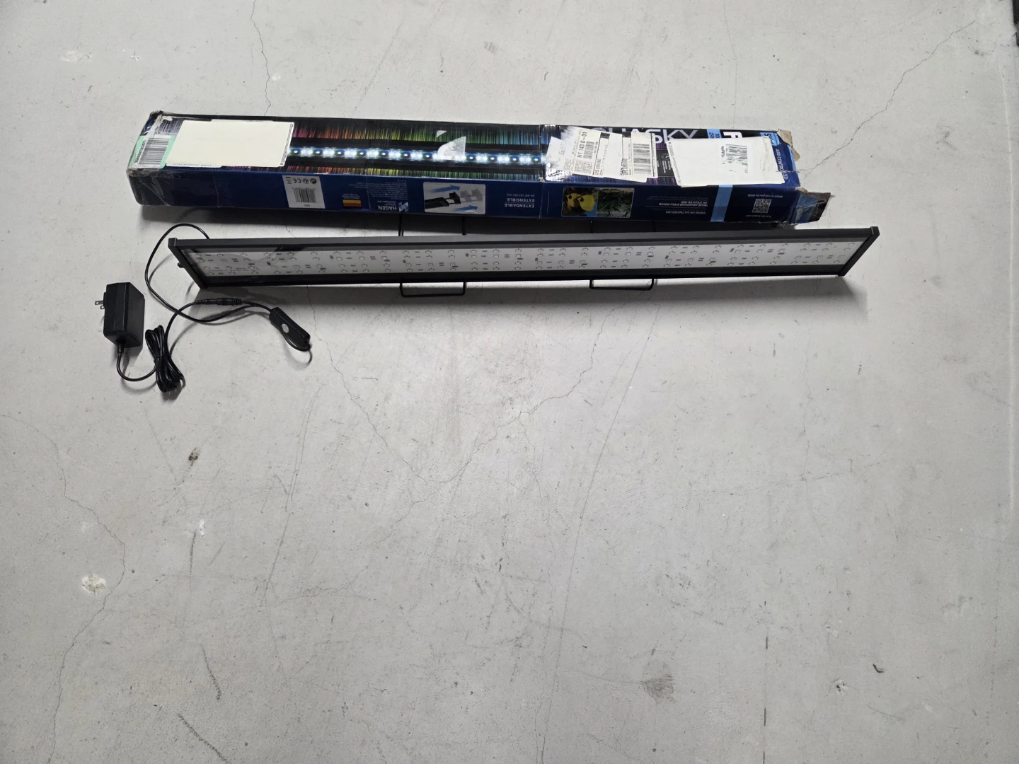 AquaWorld LED Aquarium Light - photo 4