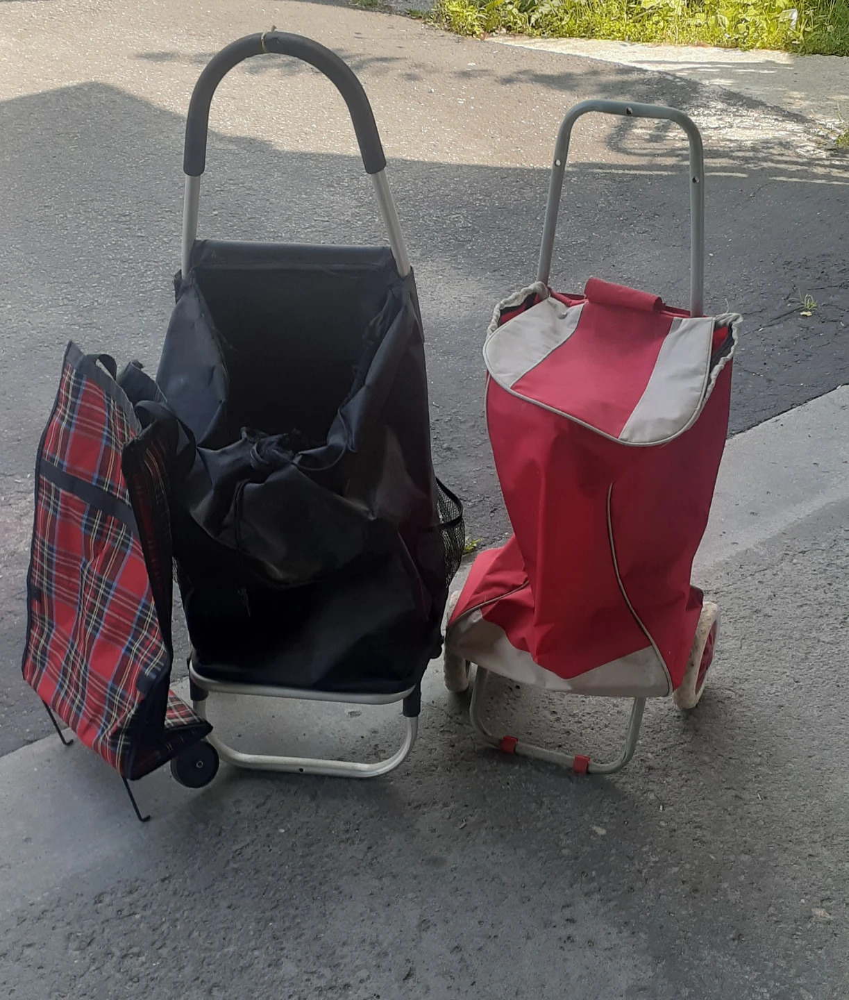 Two Shopping Trolleys - Black & Red