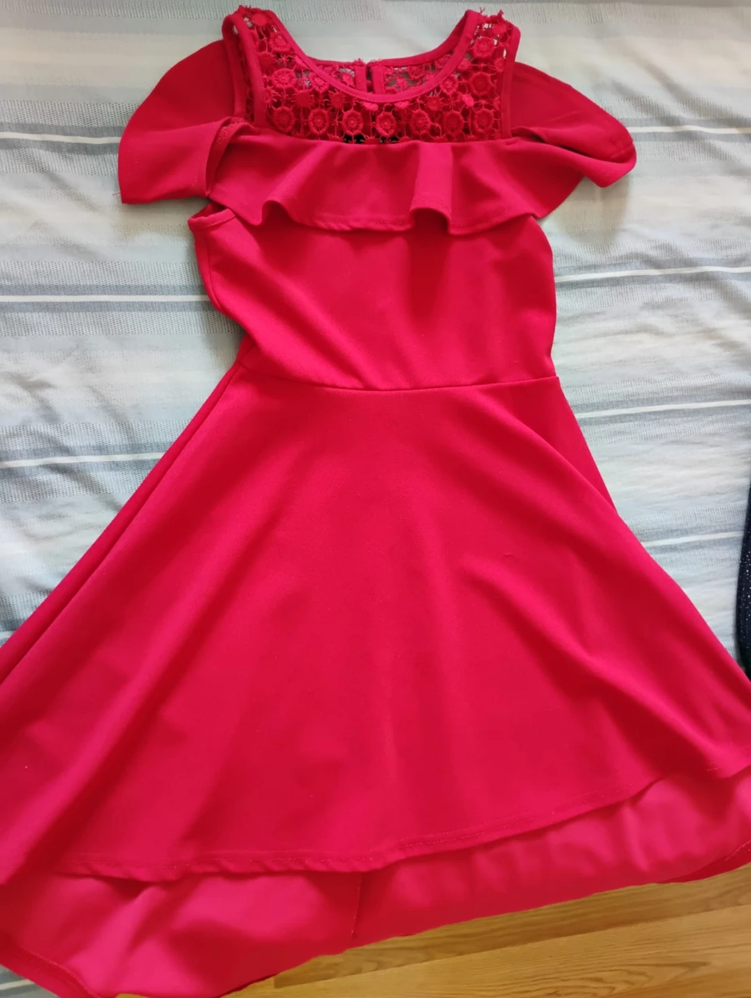 Girls Red Cold Shoulder Lace Dress