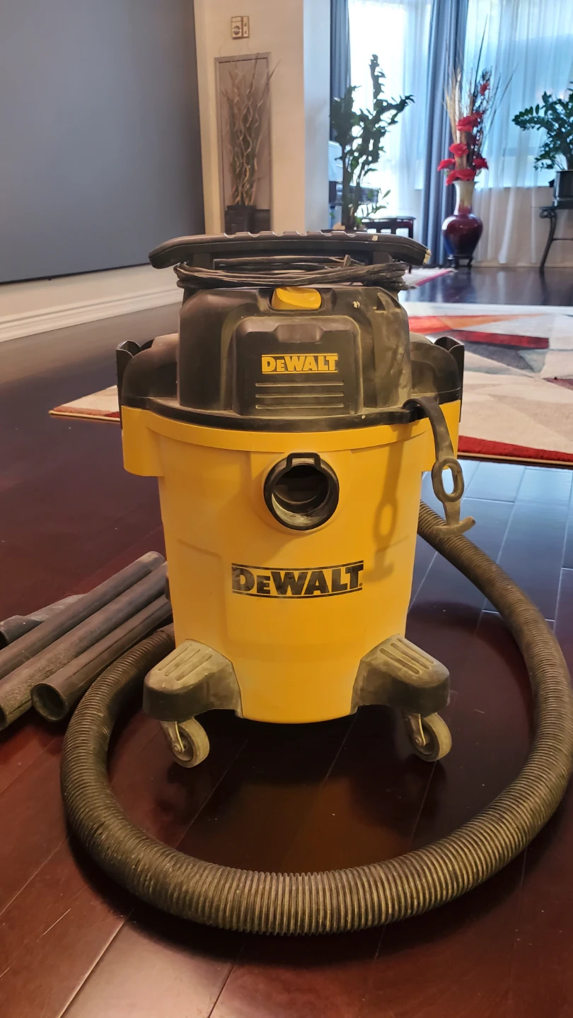 DEWALT 6 Gallon Shop Vacuum - photo 2