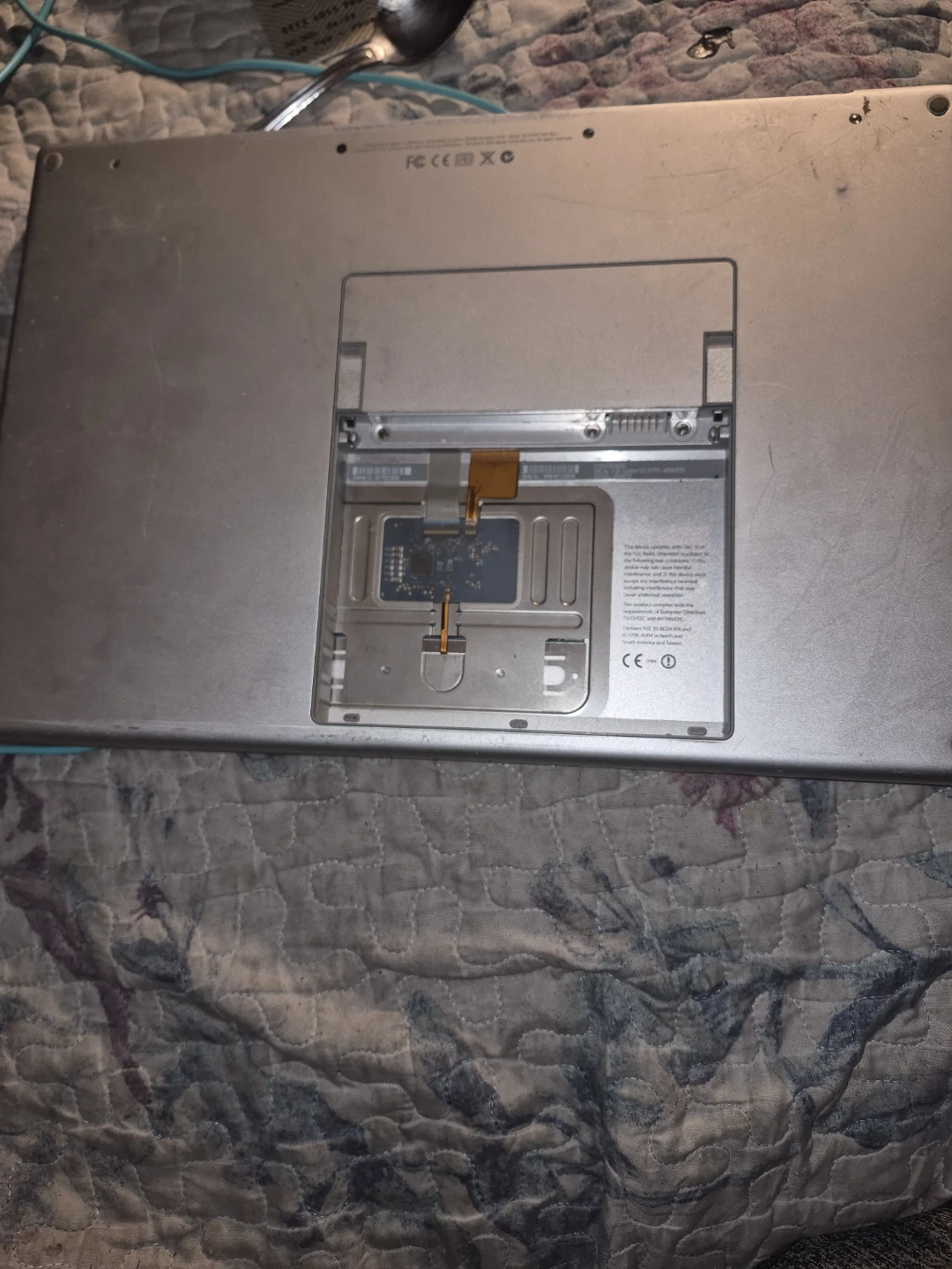 Apple MacBook Pro Laptop - photo 2