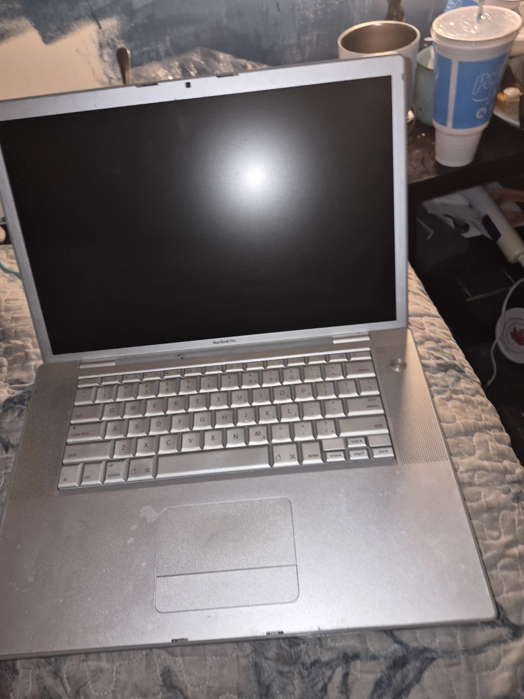 Apple MacBook Pro Laptop - photo 4