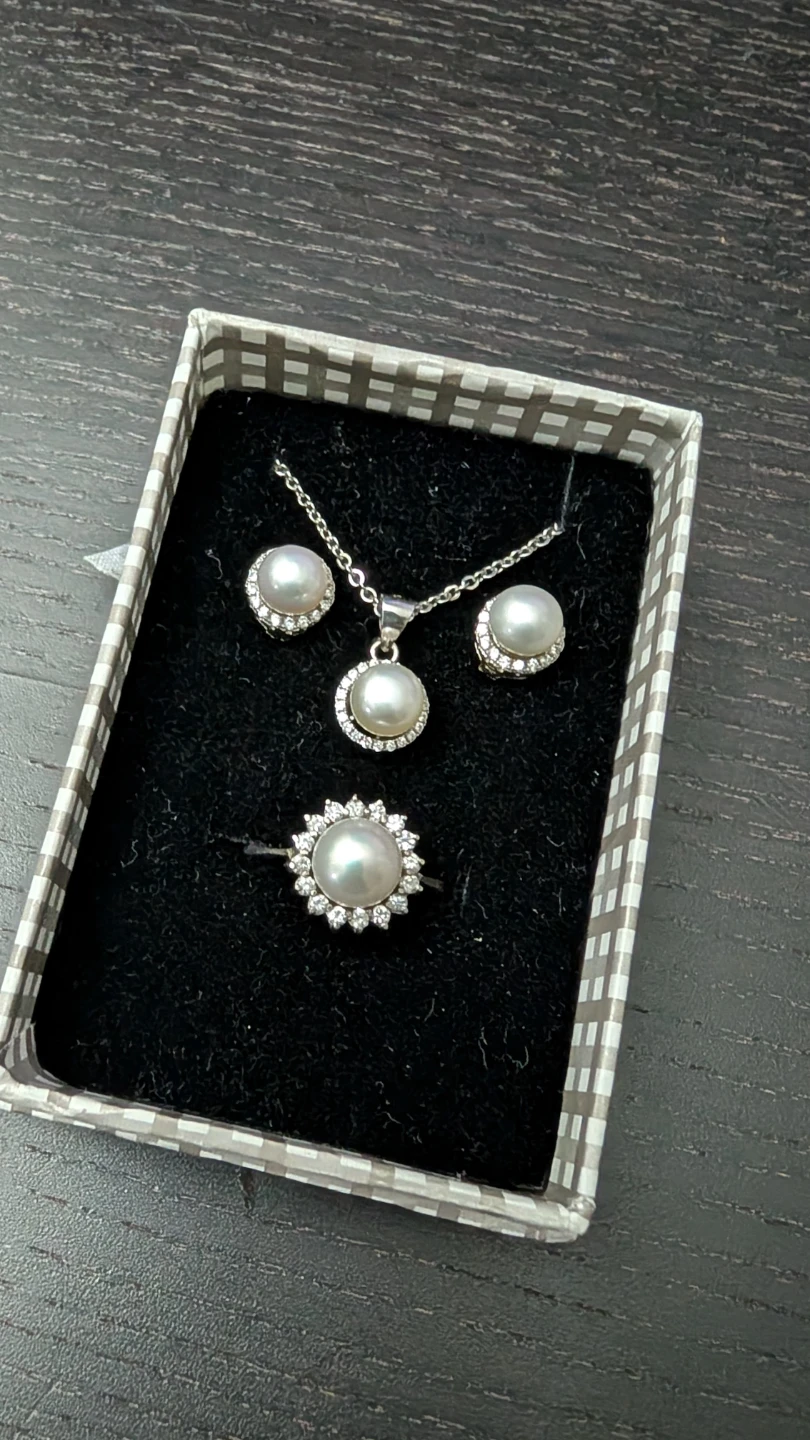Fresh water Pear Necklace Earing Ring Set