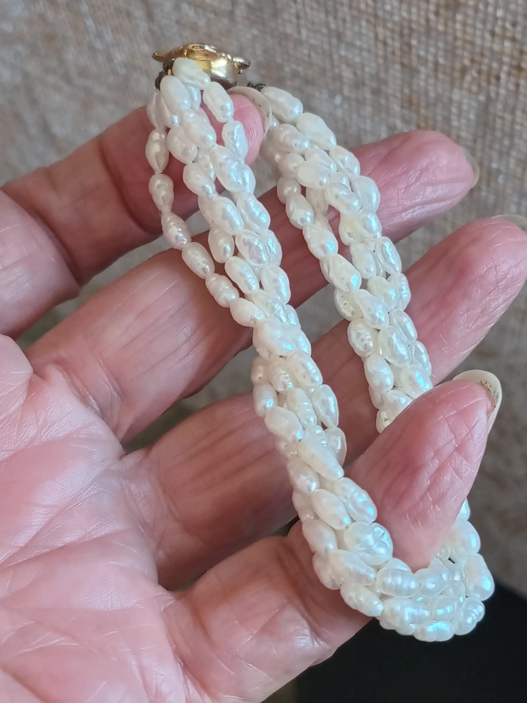 White Seed Pearl Bracelet with Gold Clasp - photo 3