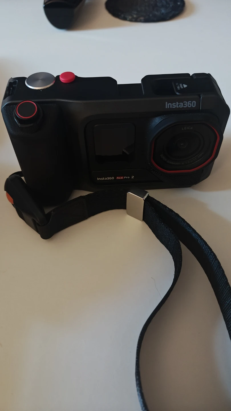 Insta360 Ace Pro 2 w/ 3 Lenses and Accessories - photo 3