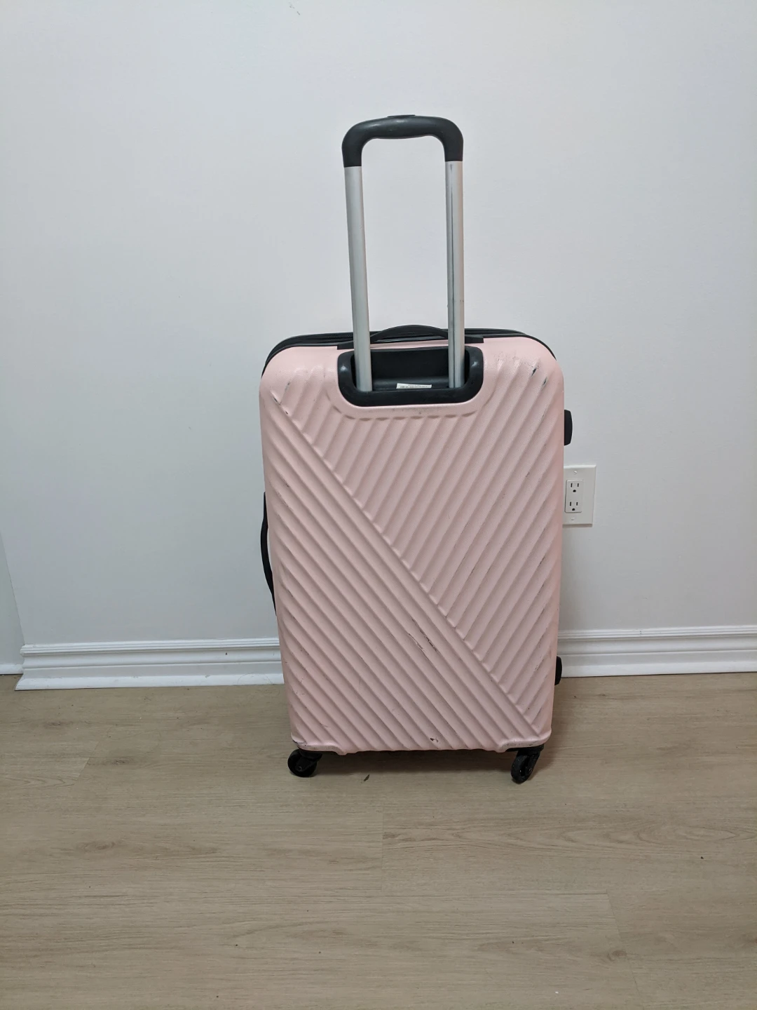 Pink Hardshell Spinner Luggage - photo 3