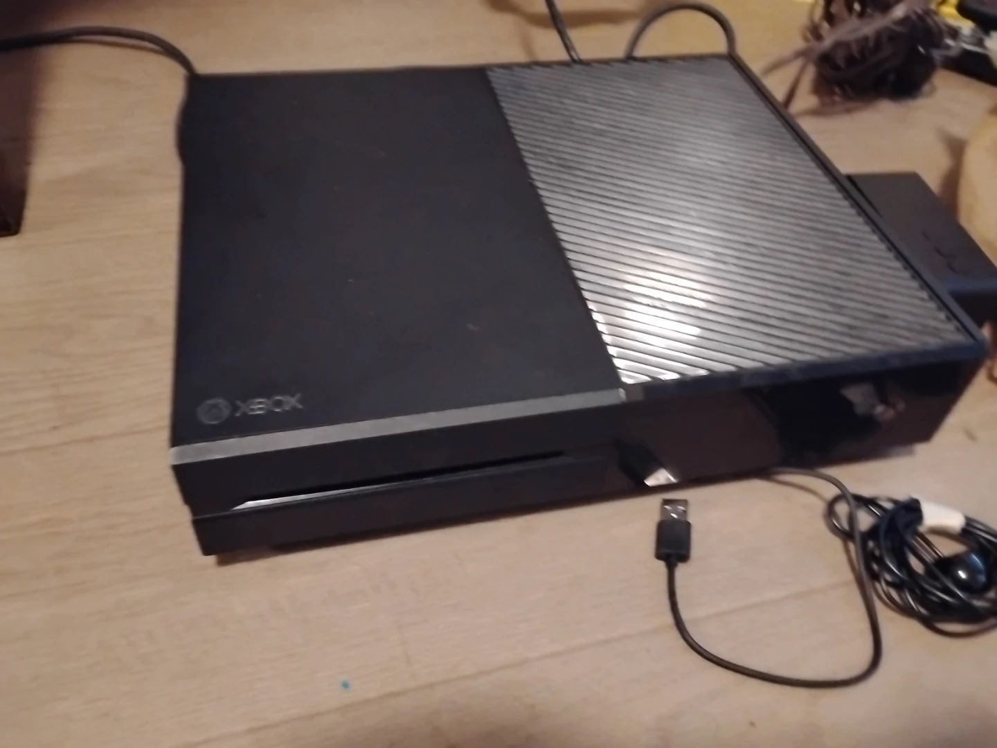 Xbox One Console with 7 Games and Controllers - photo 3
