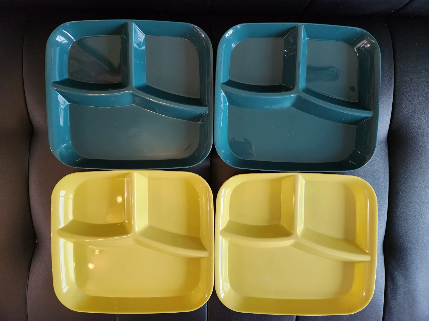 100% New, 4 Divided Plates - 10 inch Microwavable