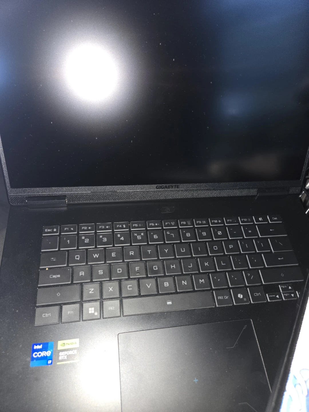 GIGABYTE A16 Gaming Laptop - photo 2