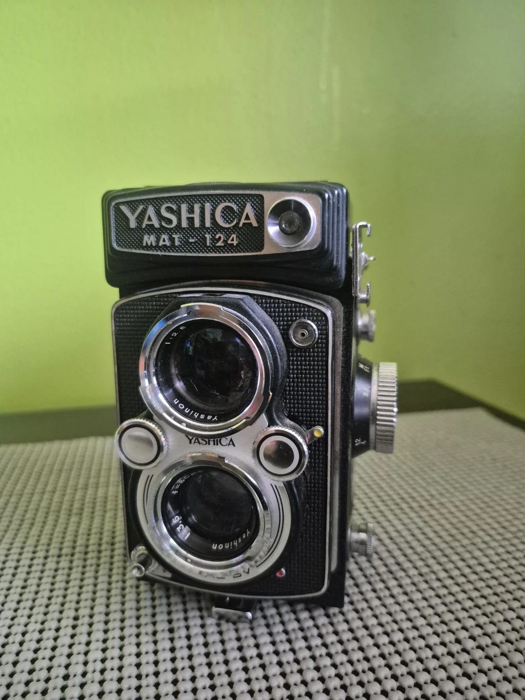 Yashica Mat-124 Twin Lens Reflex Camera