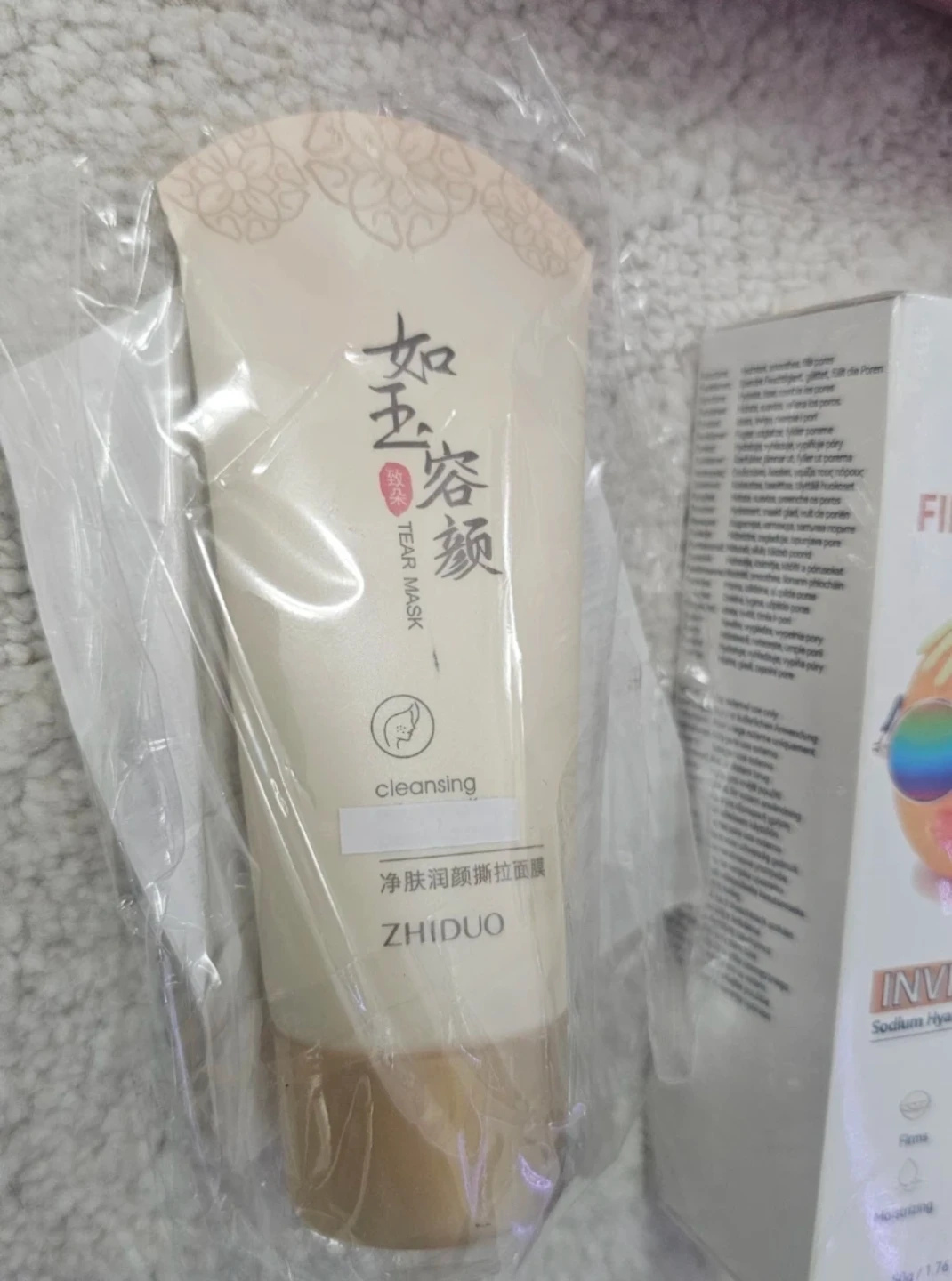 Assorted skincare - hyaluronic acid, pore cream - photo 5