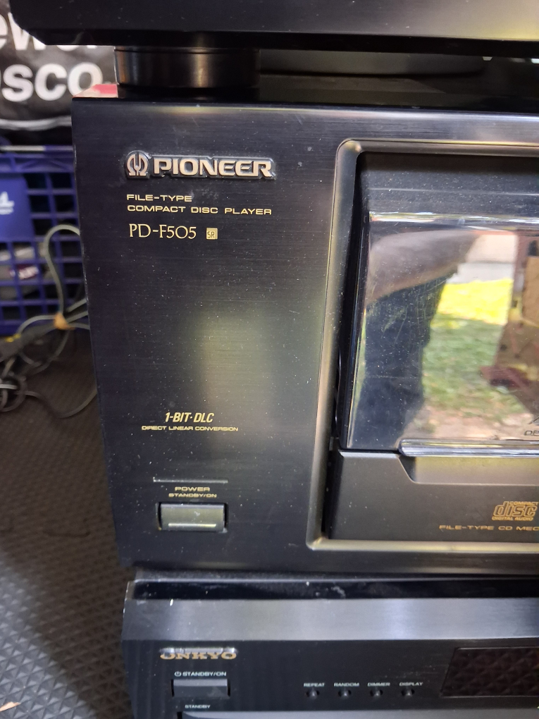 Onkyo DX-C390,SONY CDP- CE275,PIONEER PD-F505 , All CD Players - photo 3