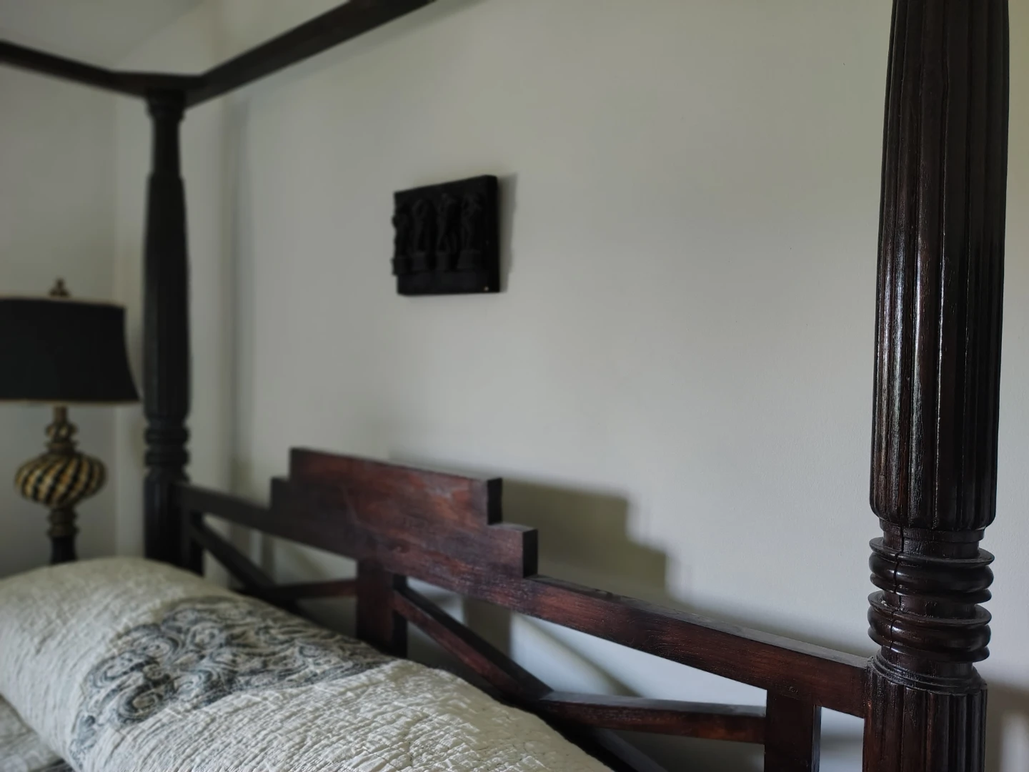 Solid Indonesian Carved Wooden Four-Poster Canopy Bedroom Set - photo 4