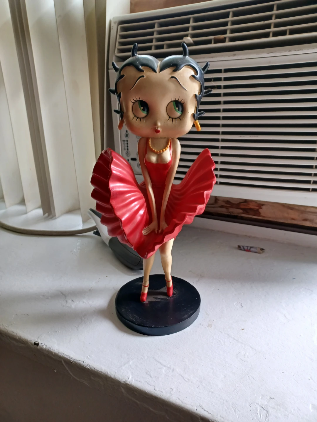 Betty Boop Figurine in Red Dress