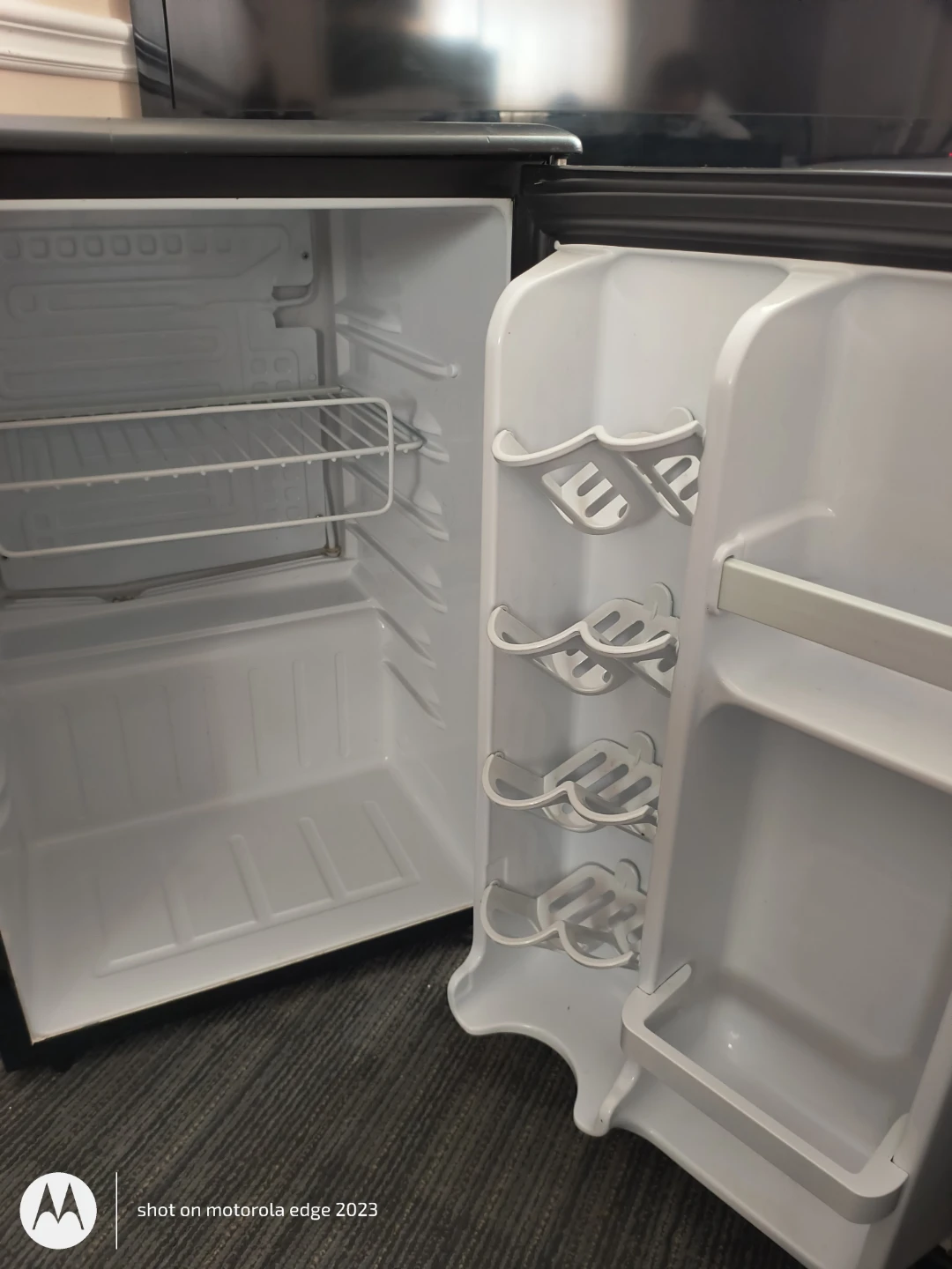 Danby Designer Mini Refrigerator - photo 2