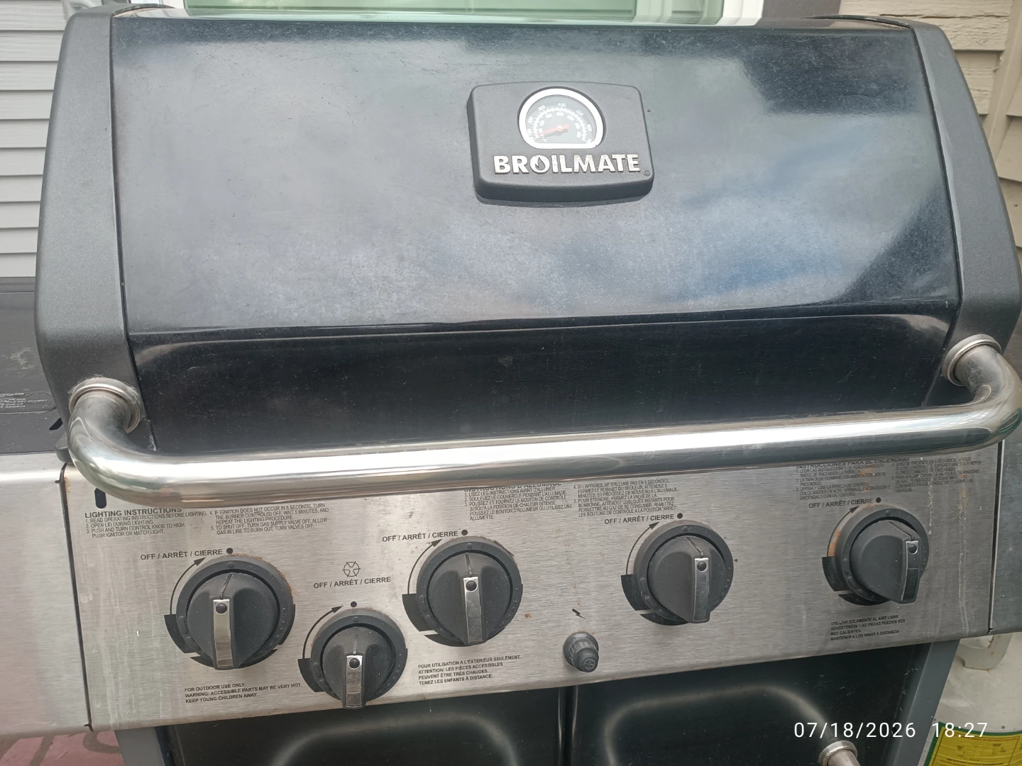 Broilmate 4-Burner Propane BBQ with Side Burner - photo 3