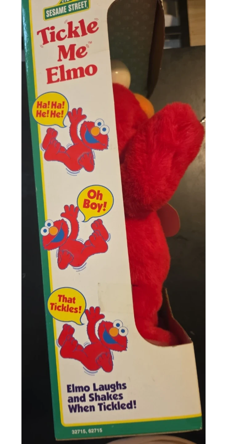 Sesame Street Tickle Me Elmo Plush Toy - photo 4