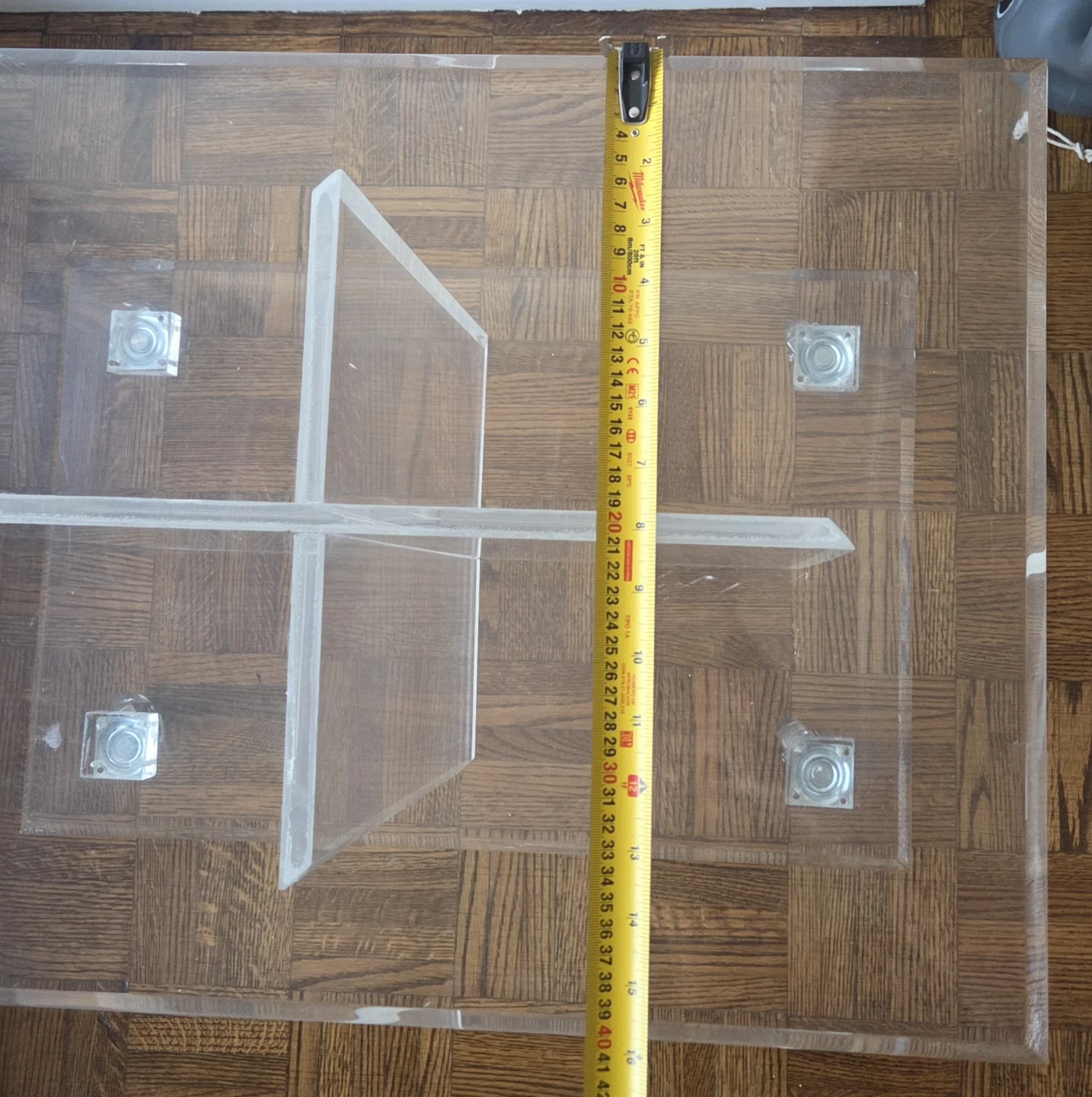 Clear Acrylic Coffee Table on Wheels - photo 4