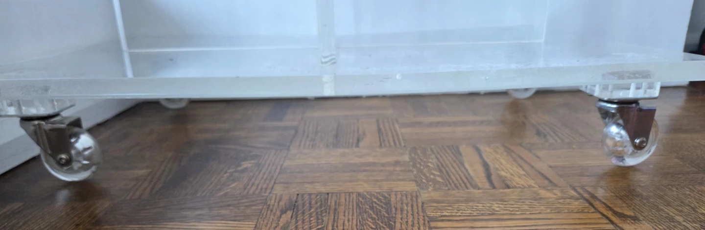 Clear Acrylic Coffee Table on Wheels - photo 5