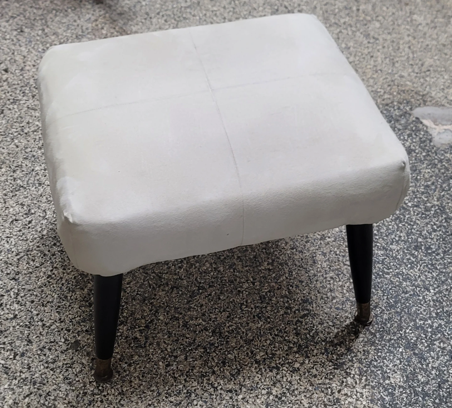 White Footstool Ottoman - photo 2