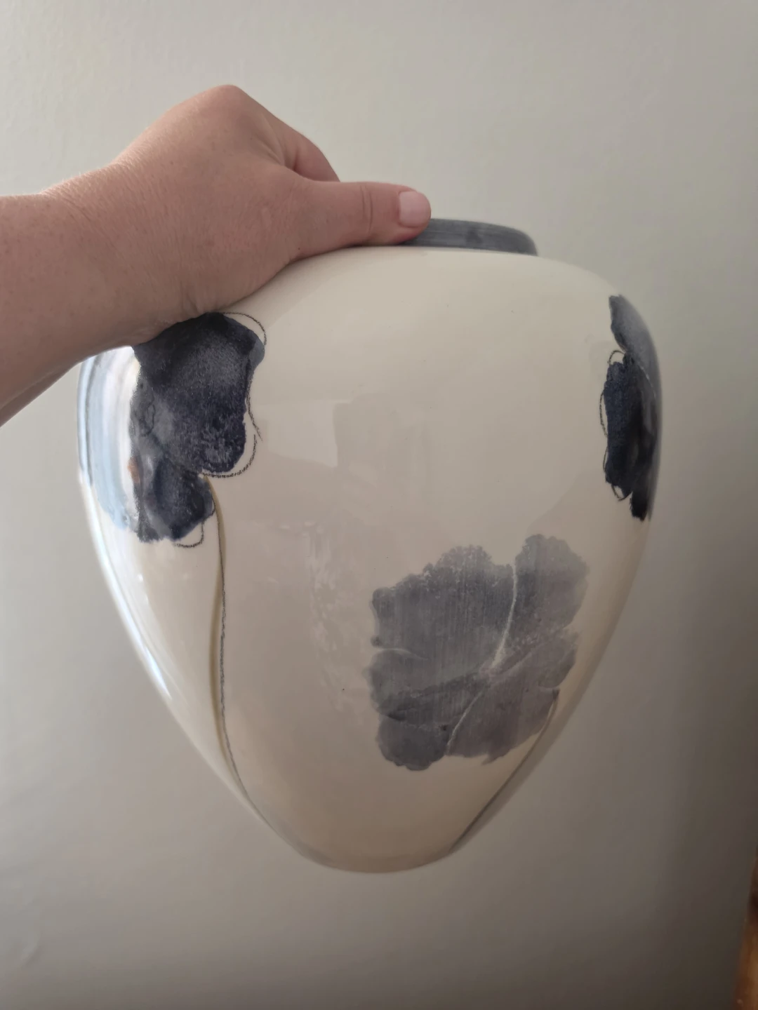 Large Ceramic Vase with Floral Design - photo 4
