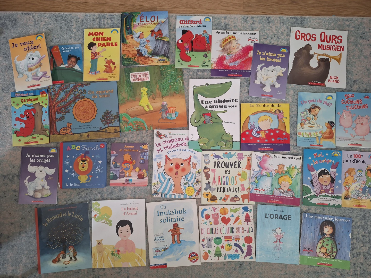 Collection of 60 French-Language Picture Books - photo 2