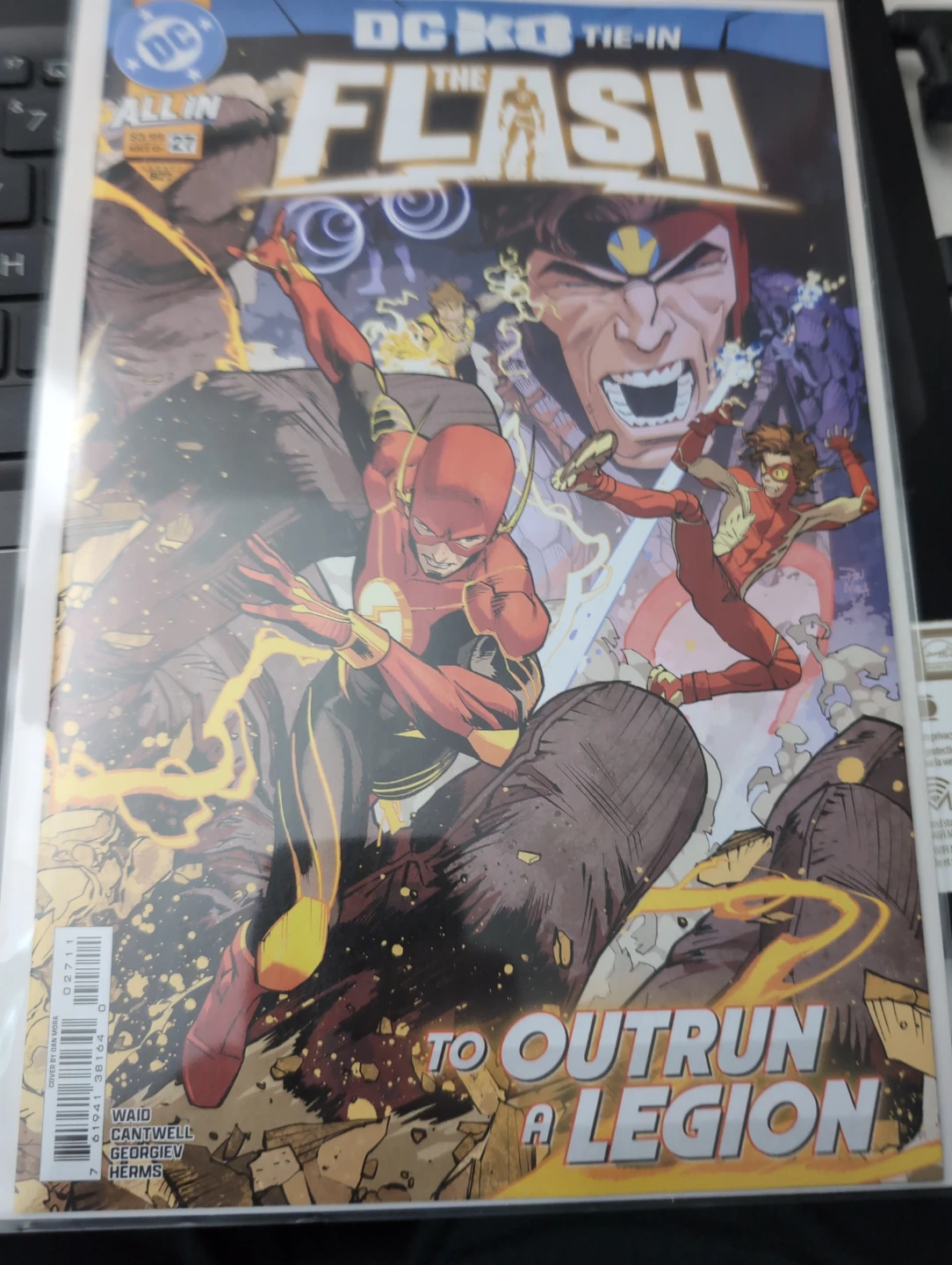 The Flash #27 Comic Book