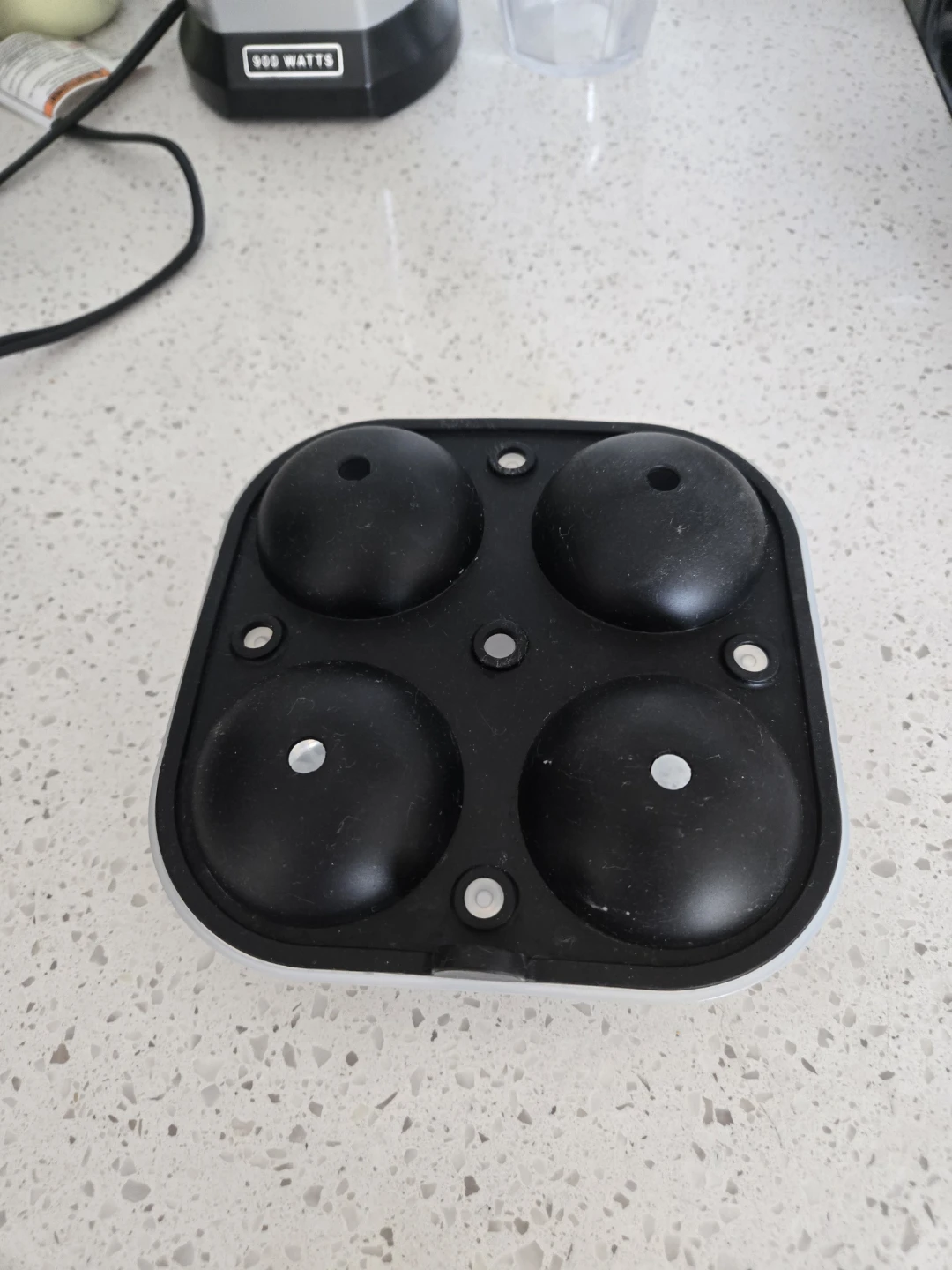 4-Sphere Ice Ball Maker Mold