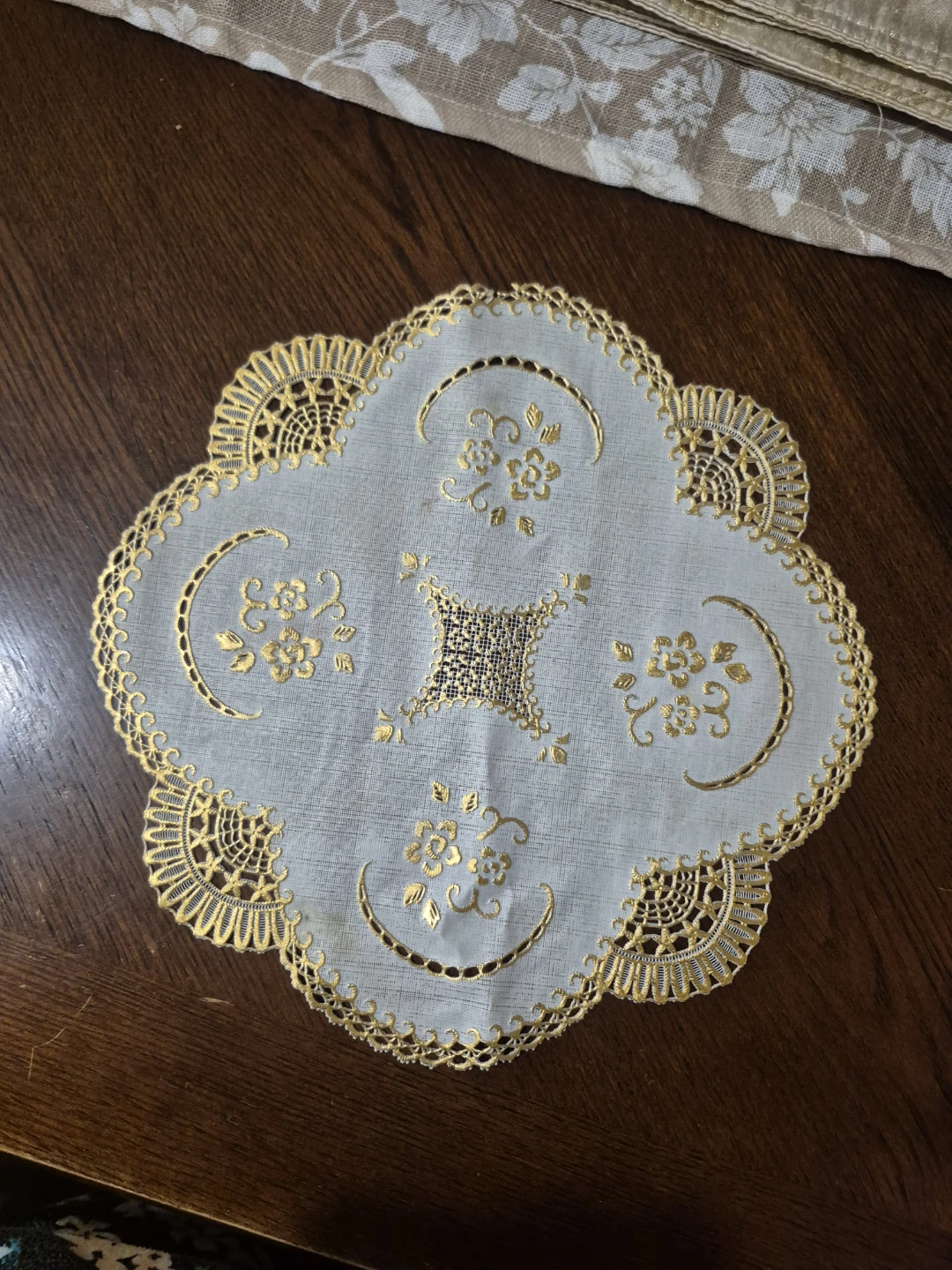 Clear Glass Divided Serving Platter with Rose Embellishments - photo 5