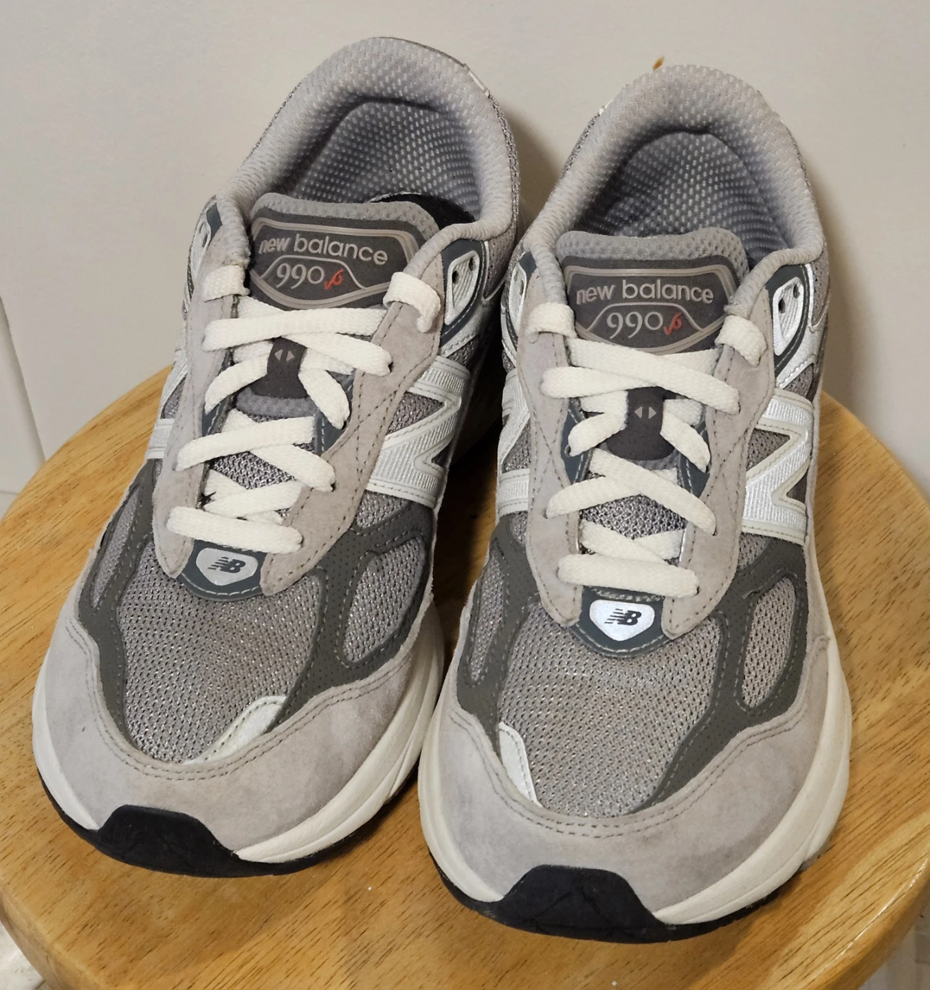 New Balance 990v6 Grey Running Shoes