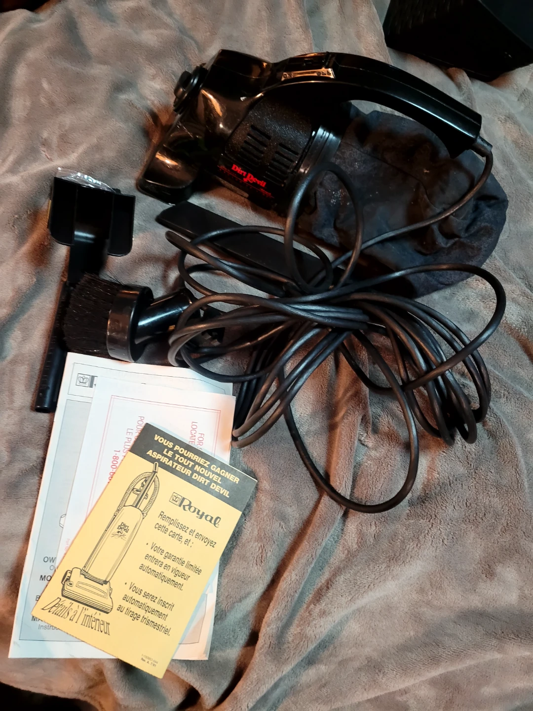 Royal Dirt Devil Handheld Vacuum Cleaner
