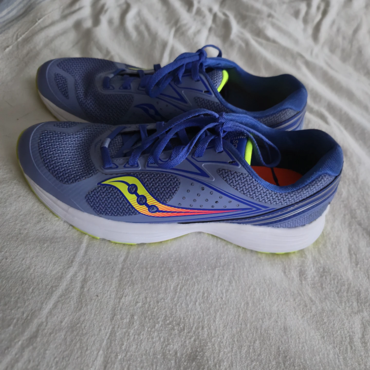 Saucony Azara 4 Running Shoes - photo 3