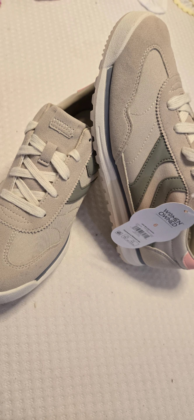 Women's Fashion Sneakers Size 6 - photo 2