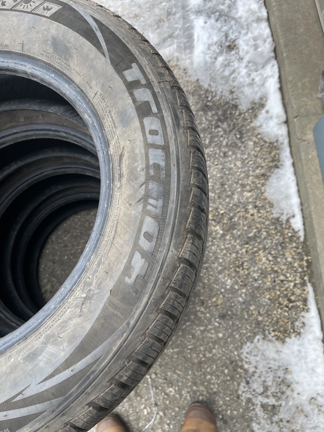 Traction All Season Tires - 235/65ZR17 - photo 5