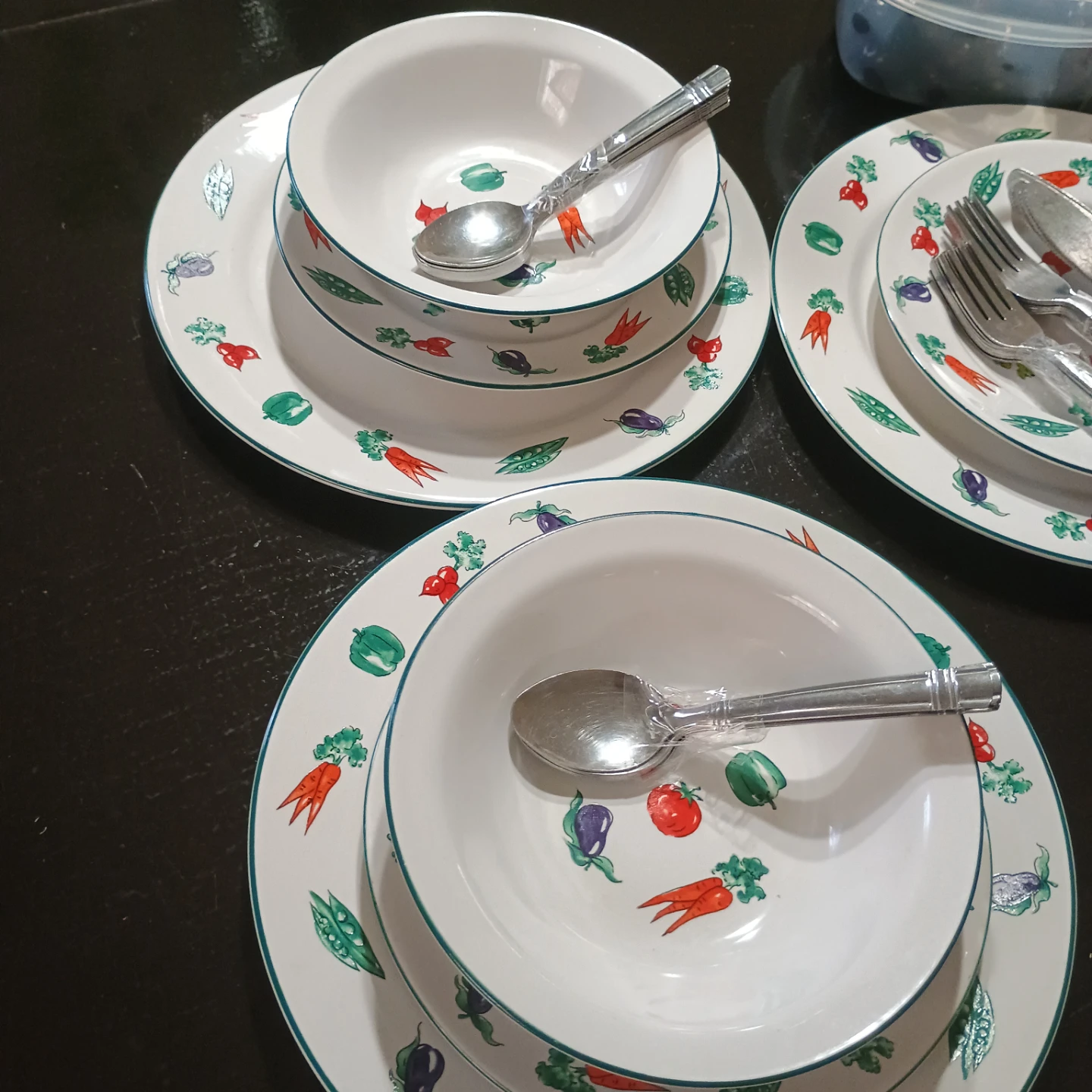 Vegetable Pattern Dinnerware Set with Cutlery - photo 3