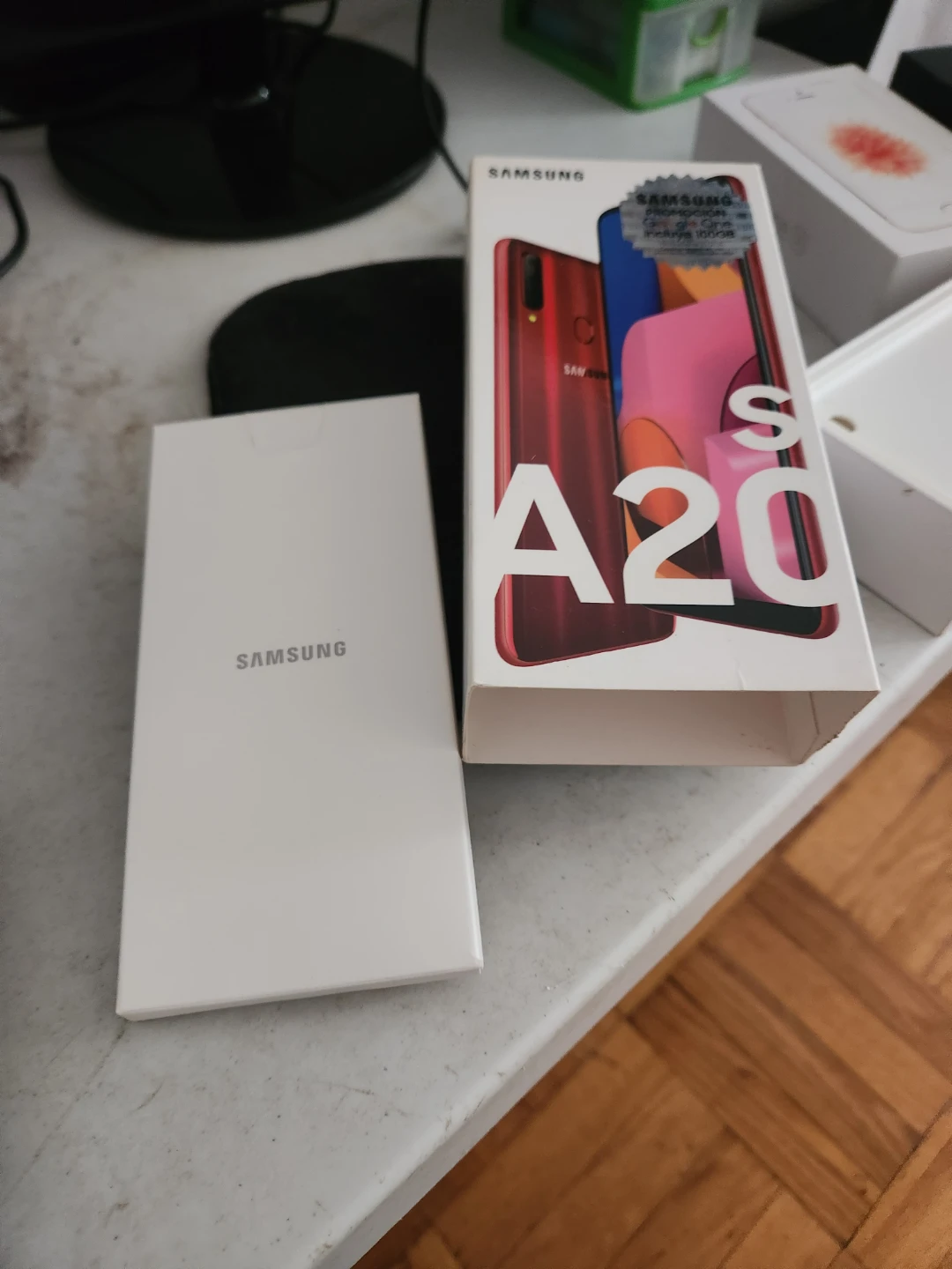 Samsung A20s Smartphone - box only - photo 2