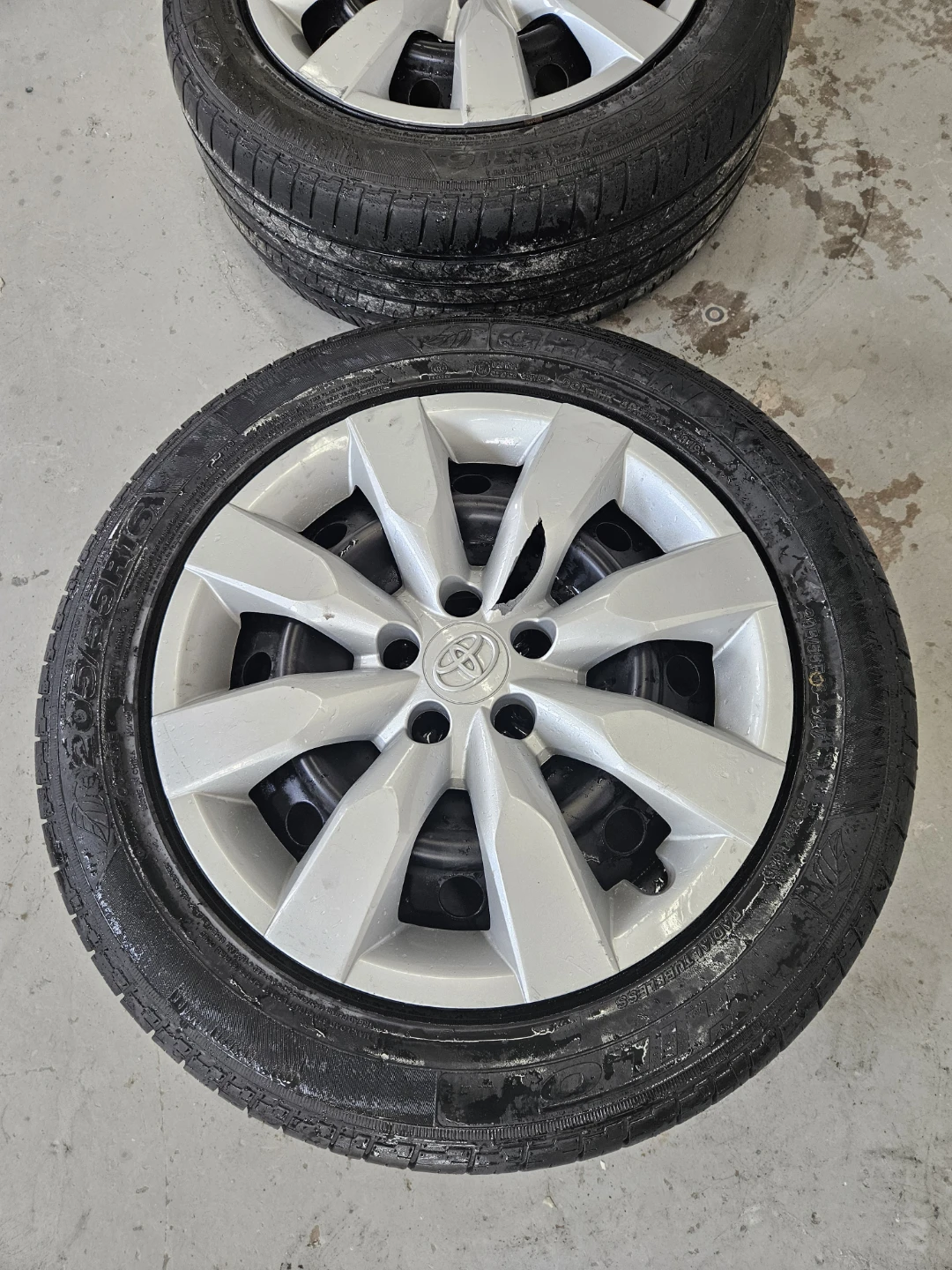Toyota 205/55R16 Tires and Rims - photo 3